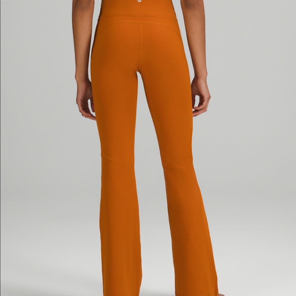 Lululemon size 8 orange boot cut leggings